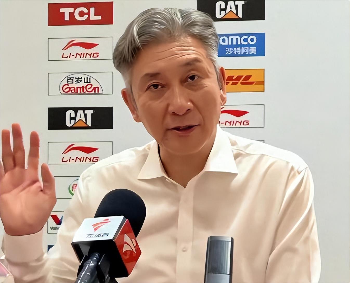 深圳男篮为何能越打越强？他们的做法，辽宁男篮应该好好学学